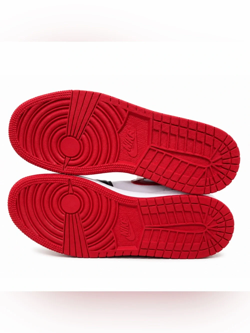 Air Jordan 1 Mid SE “Patent Bred Toe” - GS Sizes Available - (HV4399-006)